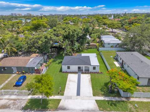 1010 NE 140th St, North Miami FL - photo 18 of 20