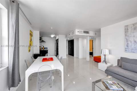 100 Lincoln Rd 1511, Miami Beach FL - photo 11 of 39