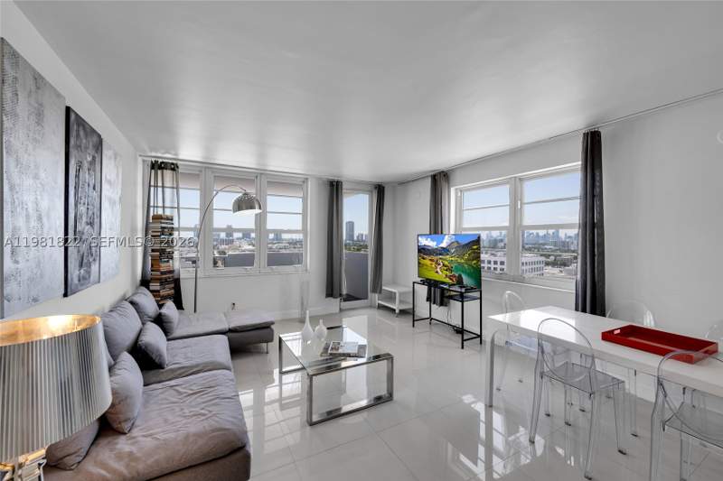 2 bedroom Condominium at 100 Lincoln Rd 1511, The Decoplage Condo, Miami Beach — photo 3