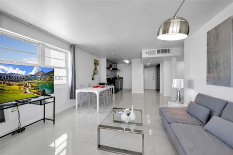 100 Lincoln Rd 1511, Miami Beach FL - photo 7 of 39