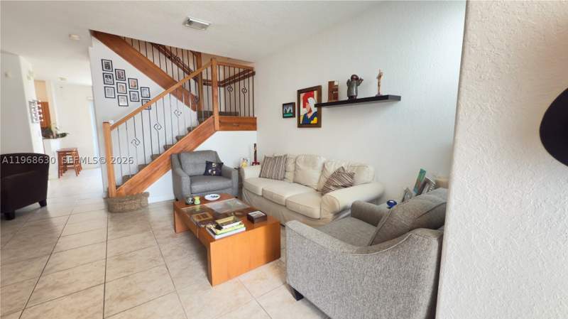 3 bedroom Townhouse at 10840 NW 79th St, Antilles, Doral — photo 4