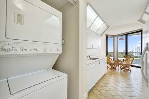 20281 E Country Club Dr 1703, Aventura FL - photo 19 of 66