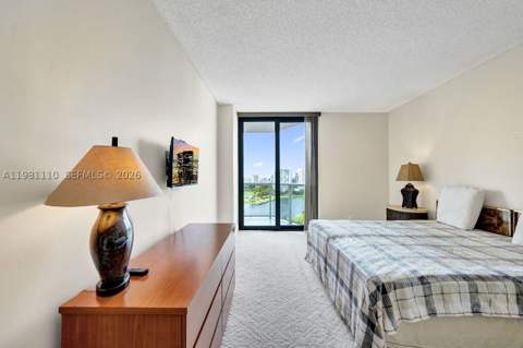 20281 E Country Club Dr 1703, Aventura FL - photo 24 of 66