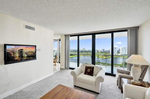 20281 E Country Club Dr 1703, Aventura FL - photo 9 of 66