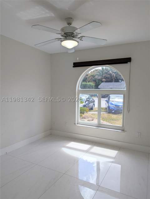 13925 SW 158th Ter, Miami FL - photo 13 of 22