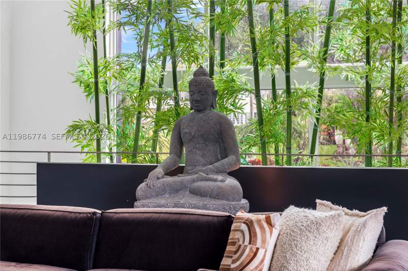 7 bedroom SingleFamilyResidence at 1606 S Bayshore Dr, Glencoe A Sub, Miami — photo 5