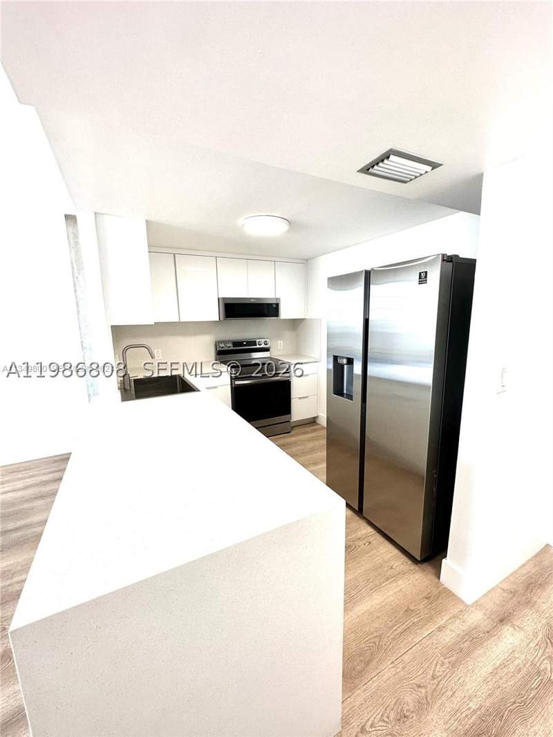1 bedroom Condominium at 2150 Sans Souci Blvd A909, Bayview Towers Condo Sout, North Miami — photo 4