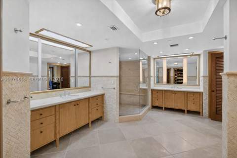 430 Grand Bay Dr 801, Key Biscayne FL - photo 17 of 28