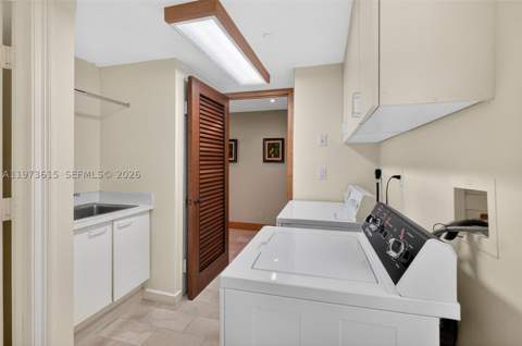 430 Grand Bay Dr 801, Key Biscayne FL - photo 22 of 28