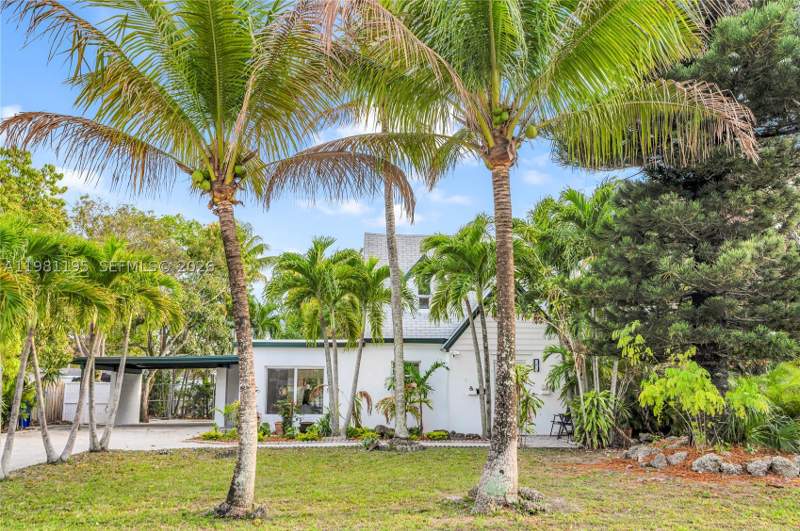 3 bedroom SingleFamilyResidence at 1960 NE 182nd St, Fulford By The Sea, North Miami Beach — photo 4