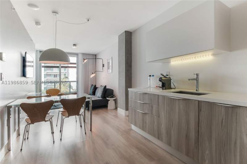 1 bedroom Condominium at 1215 West Ave 402, Abae Hotel, Miami Beach — photo 4