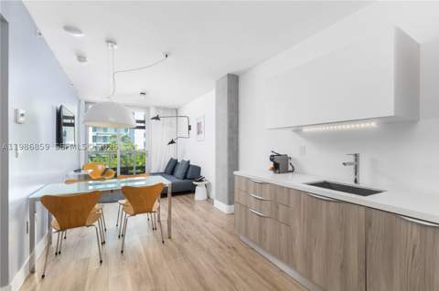 1215 West Ave 402, Miami Beach FL - photo 6 of 18