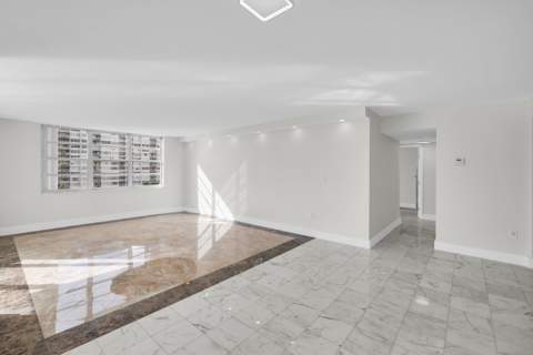 2780 NE 183rd Street 716, Aventura FL - photo 16 of 46