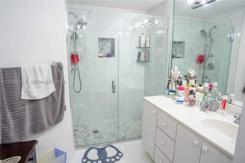 17425 NW 75th Pl 101, Hialeah FL - photo 19 of 37