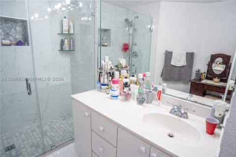 17425 NW 75th Pl 101, Hialeah FL - photo 20 of 37