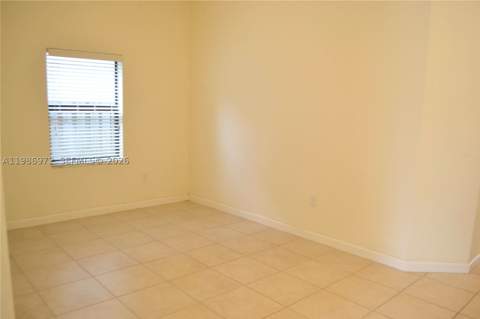 164 NE 23rd Ter, Homestead FL - photo 21 of 99