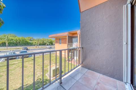9459 SW 76th St R5, Miami FL - photo 21 of 33