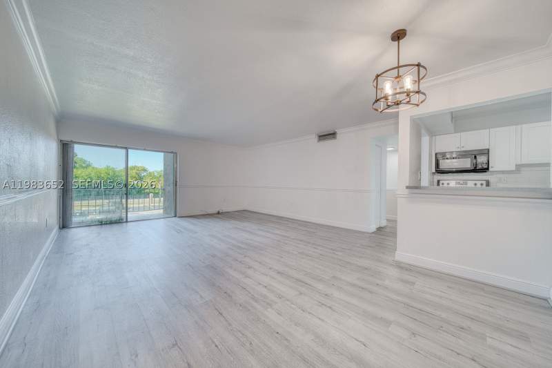 2 bedroom Condominium at 9459 SW 76th St R5, Sunset Palms East Condo, Miami — photo 5