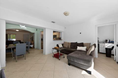 2131 Biarritz Drive, Miami Beach FL - photo 7 of 30