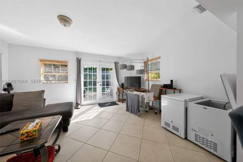 2131 Biarritz Dr, Miami Beach FL - photo 14 of 30