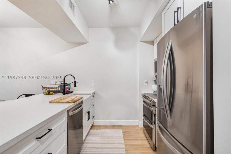 1 bedroom Condominium at 7290 SW 90th St 202, Downtown Dadeland Condo N, Miami — photo 4