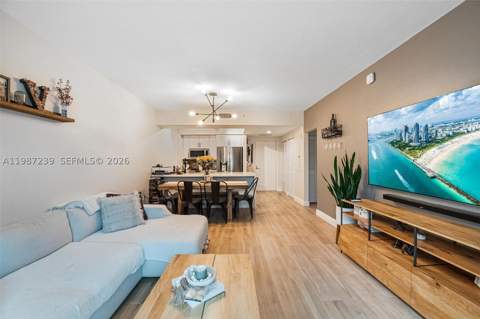 7290 SW 90th St 202, Miami FL - photo 6 of 28