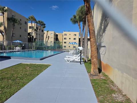 8615 NW 8th St 319, Miami FL - photo 19 of 22