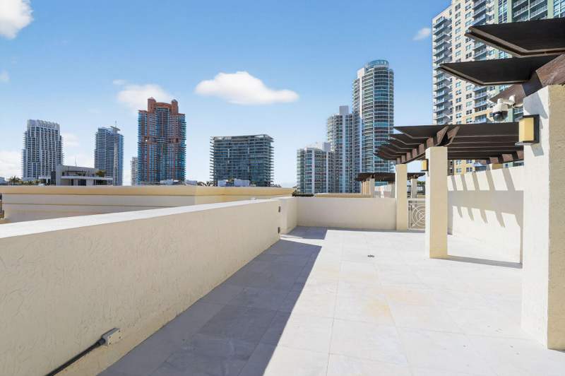 2 bedroom Condominium at 120 Jefferson Avenue, The Courts At South Beach, Miami Beach — photo 2