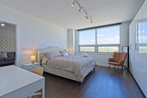 3250 NE 1st Ave 1006, Miami FL - photo 14 of 25