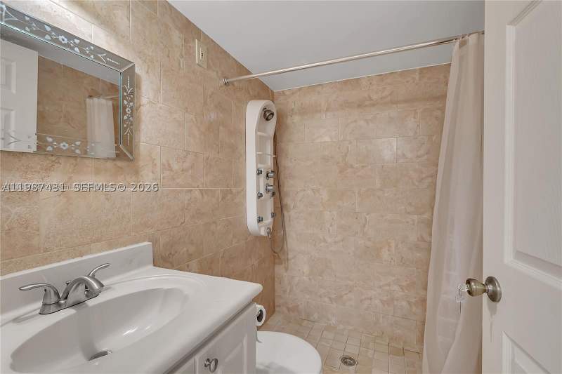 3 bedroom Condominium at 6580 W 27th Ct 58-12, Lago Grande Condo Three B, Hialeah — photo 3