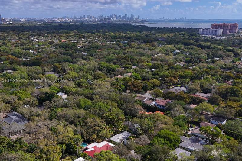 4 bedroom SingleFamilyResidence at 731 San Juan Dr, San Juan Heights, Coral Gables — photo 4