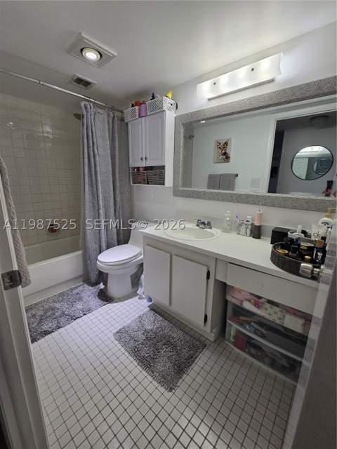 900 NE 195th St 709, Miami FL - photo 13 of 31