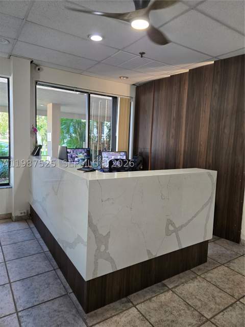 900 NE 195th St 709, Miami FL - photo 15 of 31