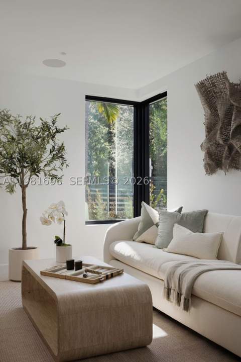 1701 Micanopy Ave, Coconut Grove FL - photo 8 of 35