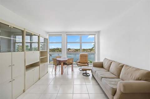 5055 Collins Ave 5M, Miami Beach FL - photo 14 of 39