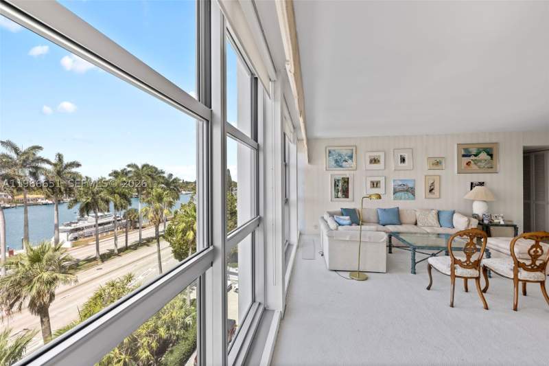 2 bedroom Condominium at 5055 Collins Ave 5M, Crystal House Condo, Miami Beach — photo 5