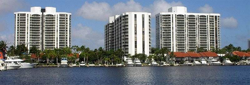 2 bedroom Condominium at 3610 Yacht Club Dr 1002, Portsview @ The Waterways, Aventura — photo 3