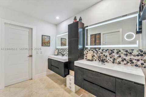 10126 SW 93rd Pl, Miami FL - photo 13 of 27