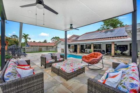 10126 SW 93rd Pl, Miami FL - photo 14 of 27