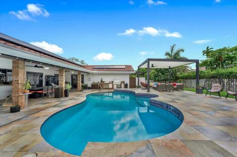 10126 SW 93rd Pl, Miami FL - photo 15 of 27