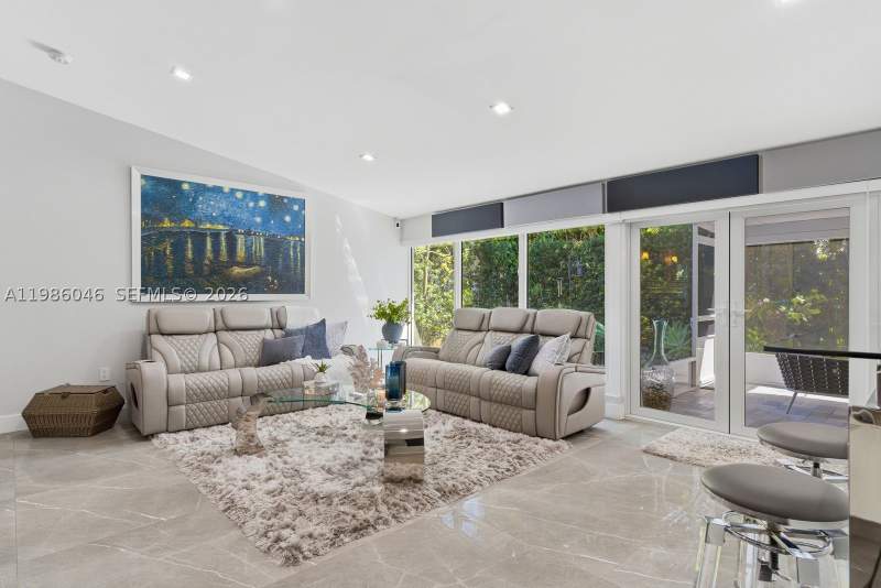 3 bedroom SingleFamilyResidence at 430 Candia Ave, C Gab Country Club Sec 6, Coral Gables — photo 5