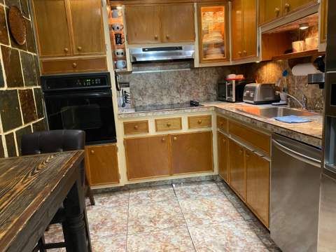 400 Kings Point Drive 1423, Sunny Isles Beach FL - photo 8 of 31