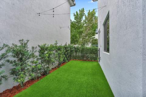 4346 NW 81st Ave, Doral FL - photo 24 of 49