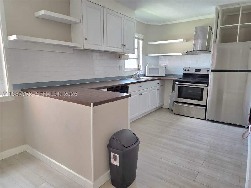1 bedroom Condominium at 1700 NE 191st St 100, Jade Winds Grp Easter Lil, Miami — photo 5