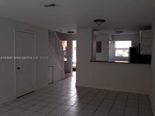 2 bedroom Condominium at 7905 NW 8 St 8A, Dolphin View, Miami — photo 3