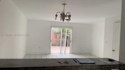 7905 NW 8 St 8A, Miami FL - photo 6 of 24