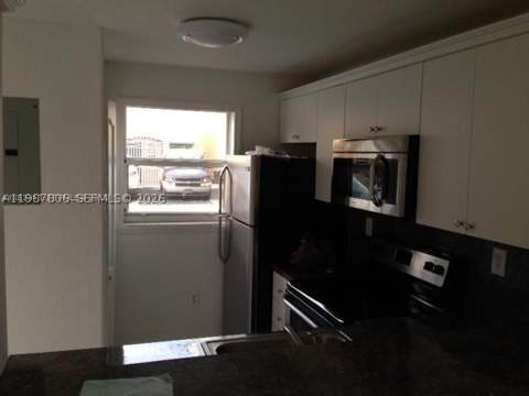 7905 NW 8 St 8A, Miami FL - photo 8 of 24