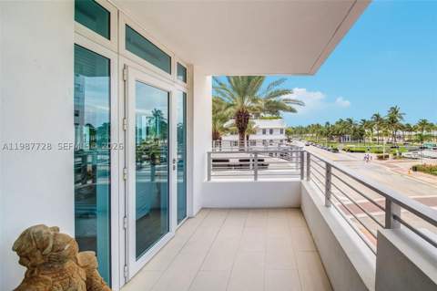 448 Ocean Dr 302, Miami Beach FL - photo 16 of 23