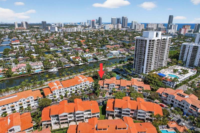 4 bedroom Condominium at 21391 Marina Cove Circle K11, Marina Cove At Harbor Vil, Aventura — photo 3