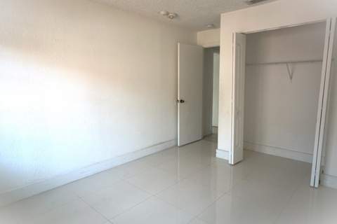18011 SW 139th Court, Miami FL - photo 11 of 21
